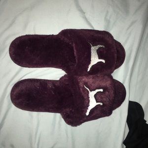 Victoria secret pink slippers 🥰